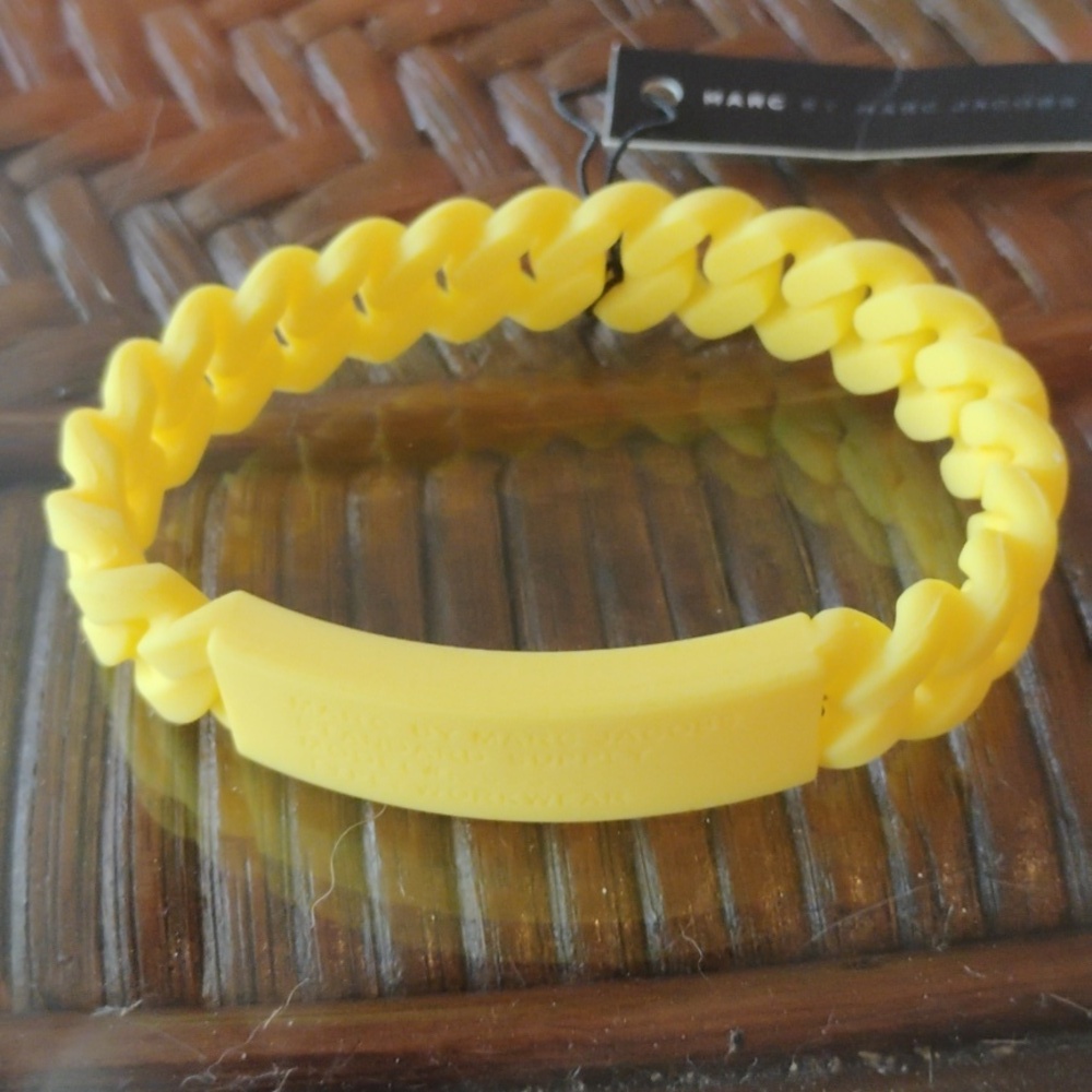 MARC BY MARC JACOBS - Silicone Bracelet One Size Fits All,